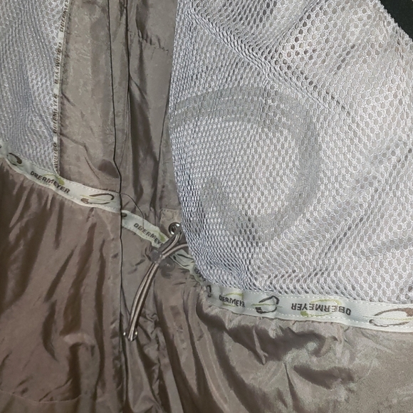 Snow Jacket - Picture 5 of 6